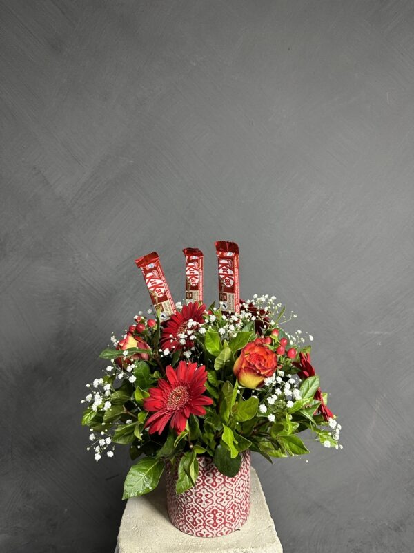 Treat mom, special gift, flowers, fresh flowers, cape town, Bbrackenfell